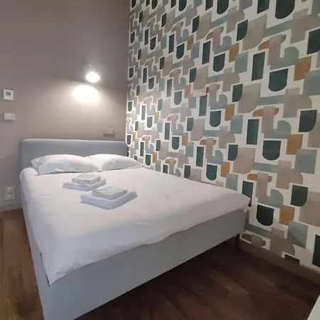 1er Etage Sur Cour Aux Chartrons * بوردو