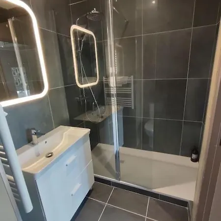 Lejlighed 1er Etage Sur Cour Aux Chartrons *