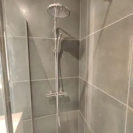 1er Etage Sur Cour Aux Chartrons * بوردو