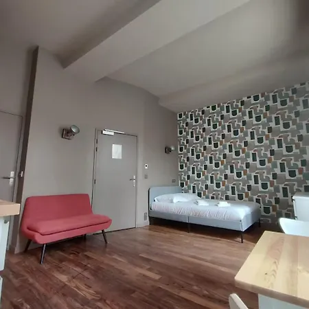 1er étage Sur Cour Aux Chartrons Apartamento Burdeos
