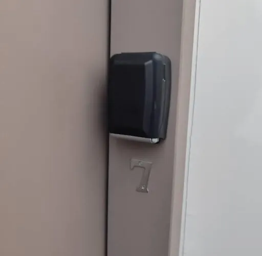 1er Etage Sur Cour Aux Chartrons *