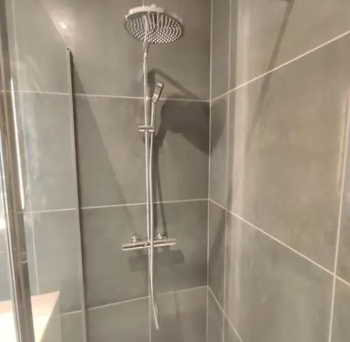 1er Etage Sur Cour Aux Chartrons * Μπορντό