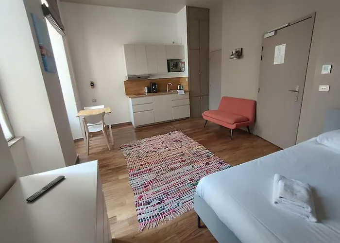 Διαμέρισμα 1er Etage Sur Cour Aux Chartrons *