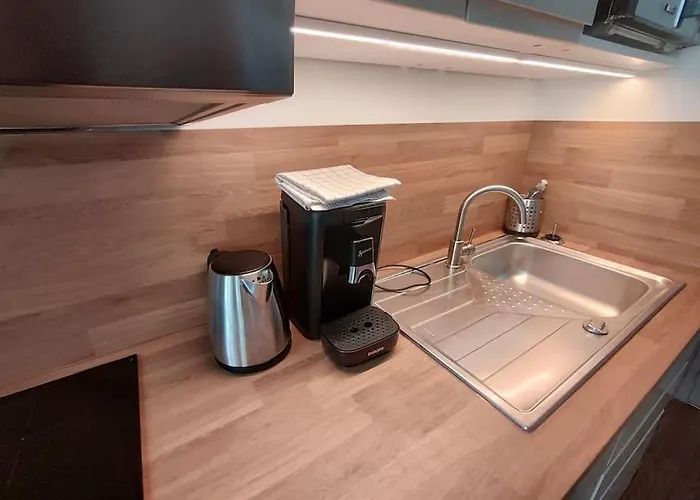 1er Etage Sur Cour Aux Chartrons Διαμέρισμα *